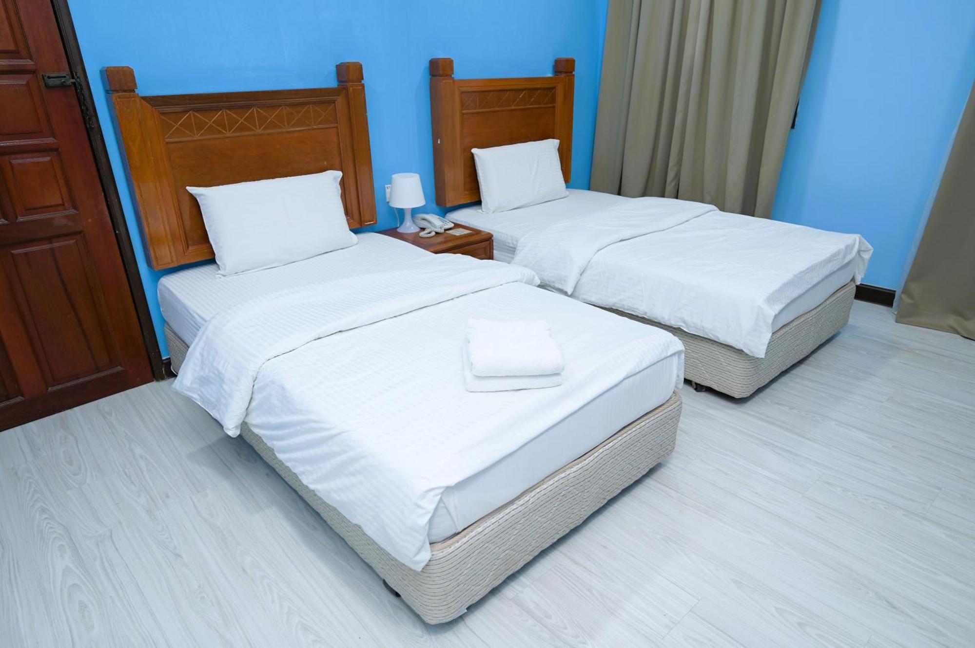 Kesedar Hotel Travel&Tours Sdn Bhd Gua Musang Extérieur photo