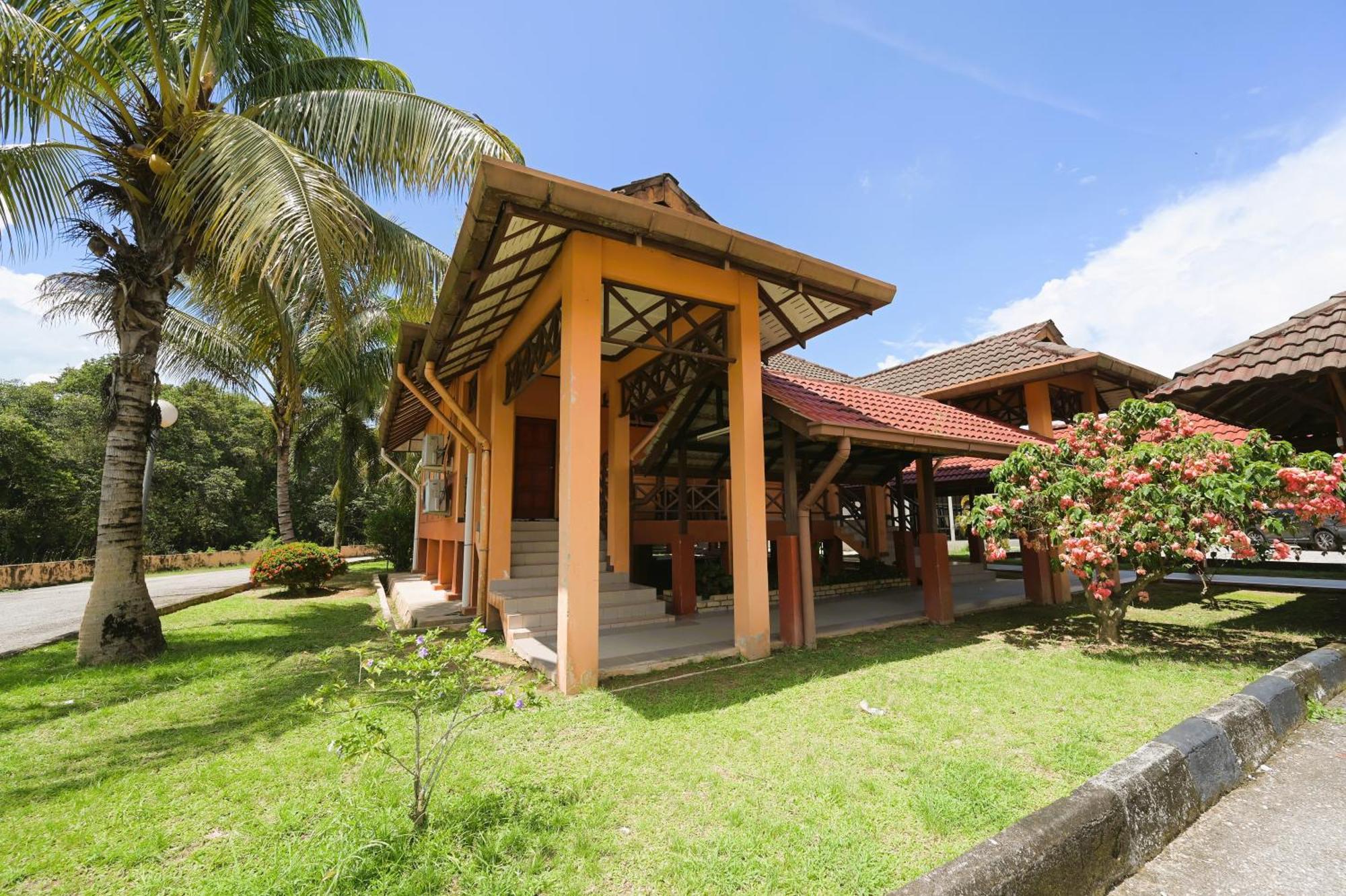 Kesedar Hotel Travel&Tours Sdn Bhd Gua Musang Extérieur photo