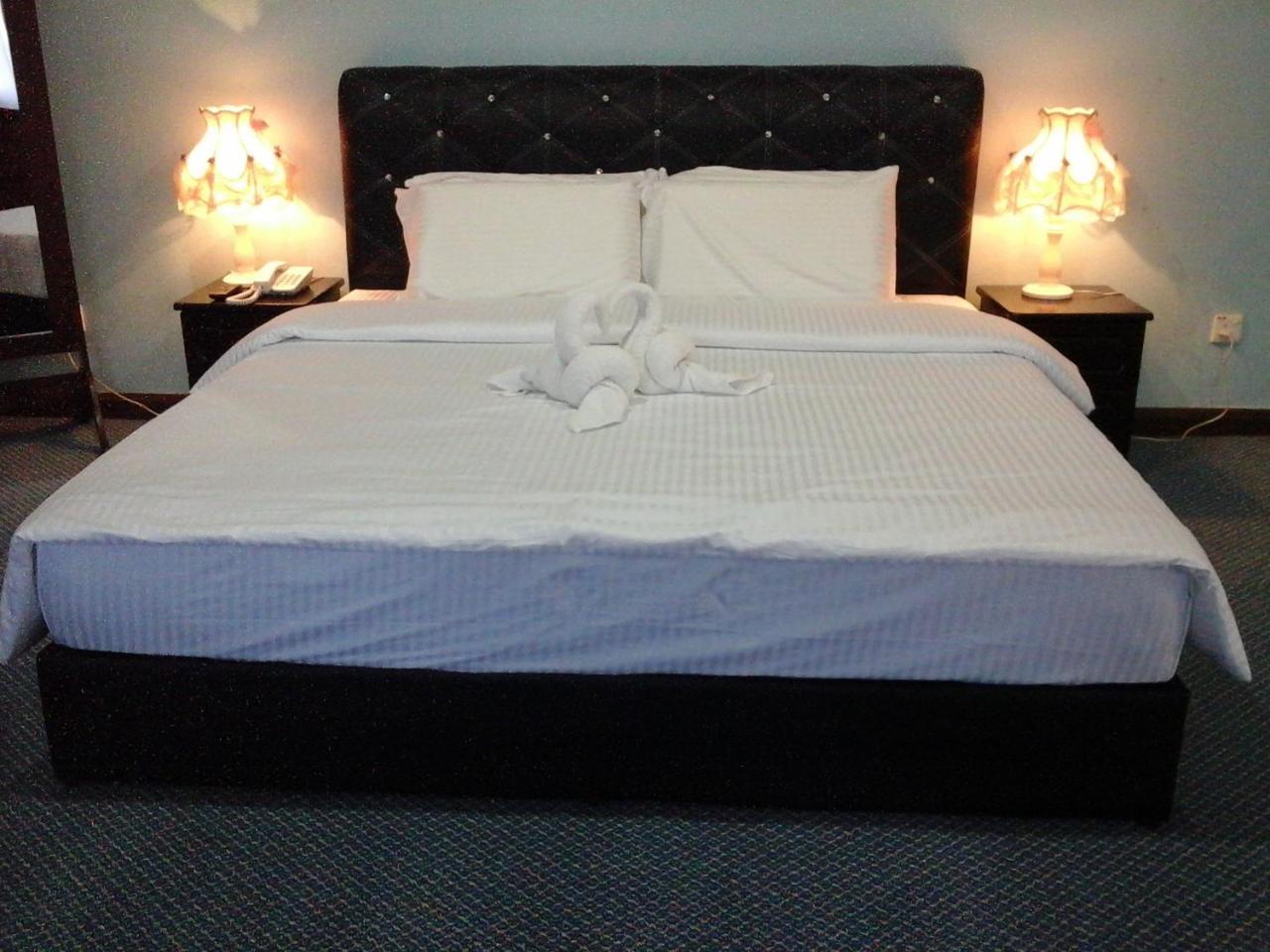 Kesedar Hotel Travel&Tours Sdn Bhd Gua Musang Extérieur photo